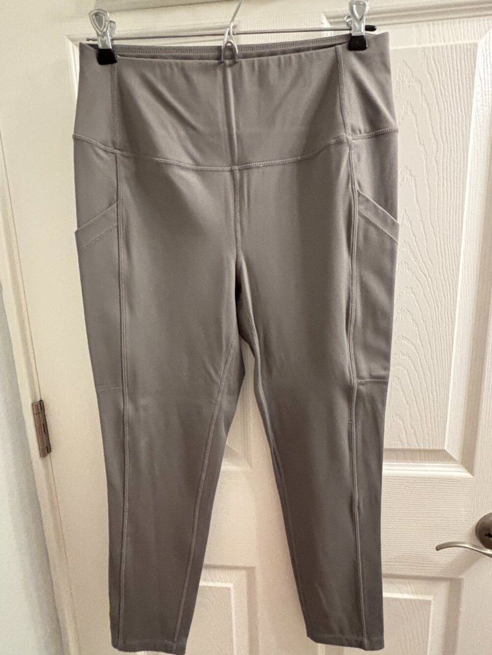 32 Degree Cool Women's Gray Leggings - Medium